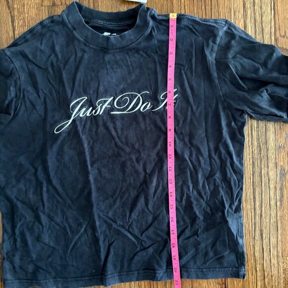 Nike Women's Boxy Wash Tee - Black/Photon Dust Size XS NWT - Picture 7 of 7